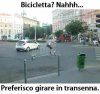 Barzellette_net Foto_ Bicicletta transenna___.jpg