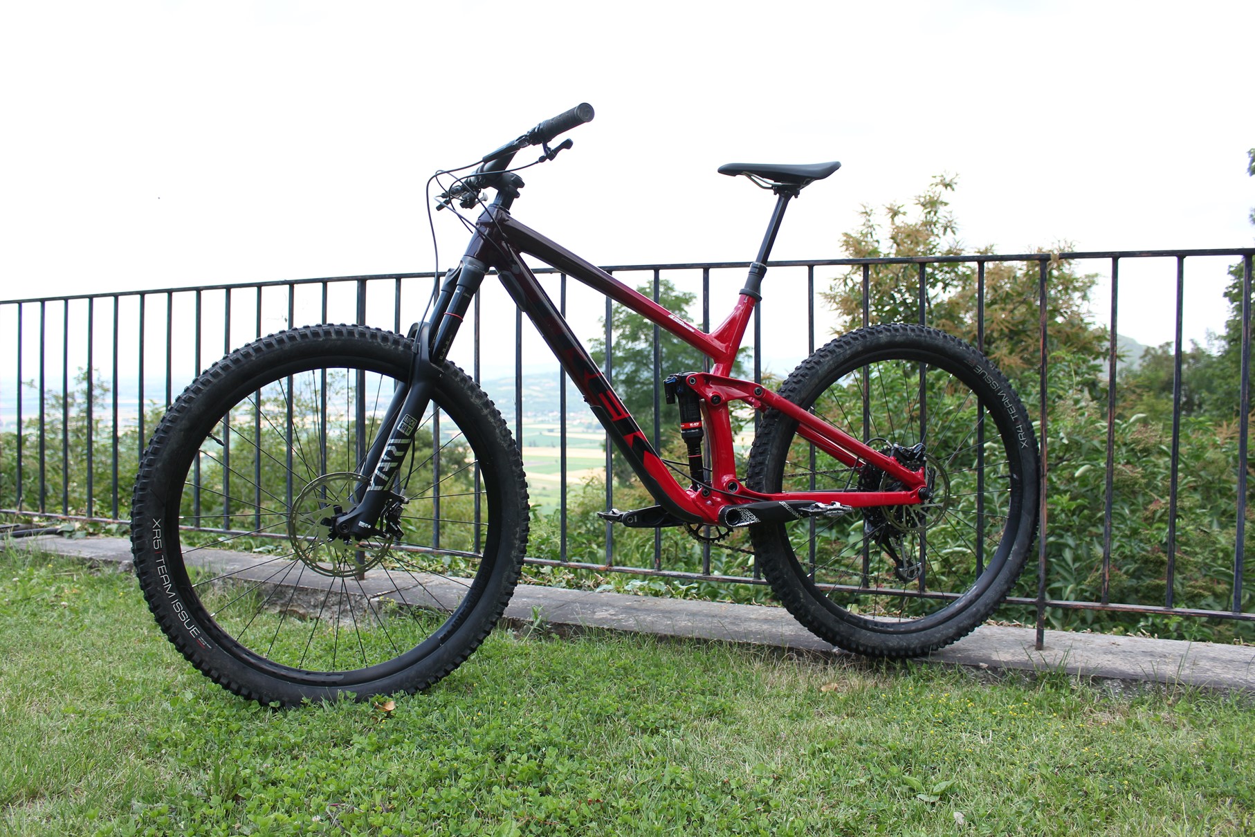 trek slash 8 2019 for sale